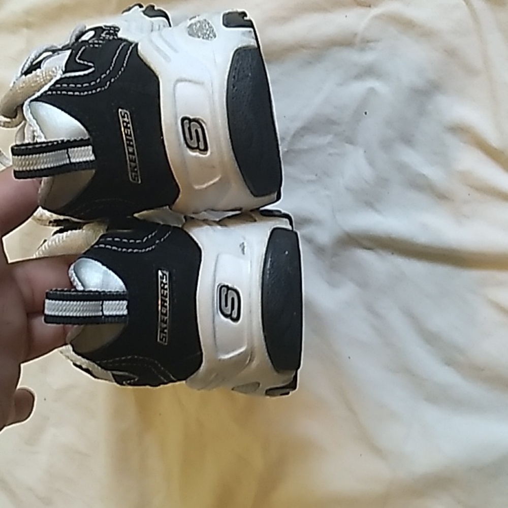 Women's Skechers D'Lites black and white shoes size 6.5 Excellent shape!!! EUC😍 - Picture 8 of 8